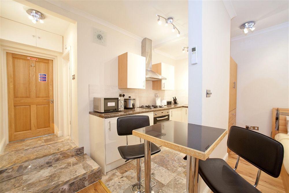 Milestone Apartments Лондон Екстериор снимка