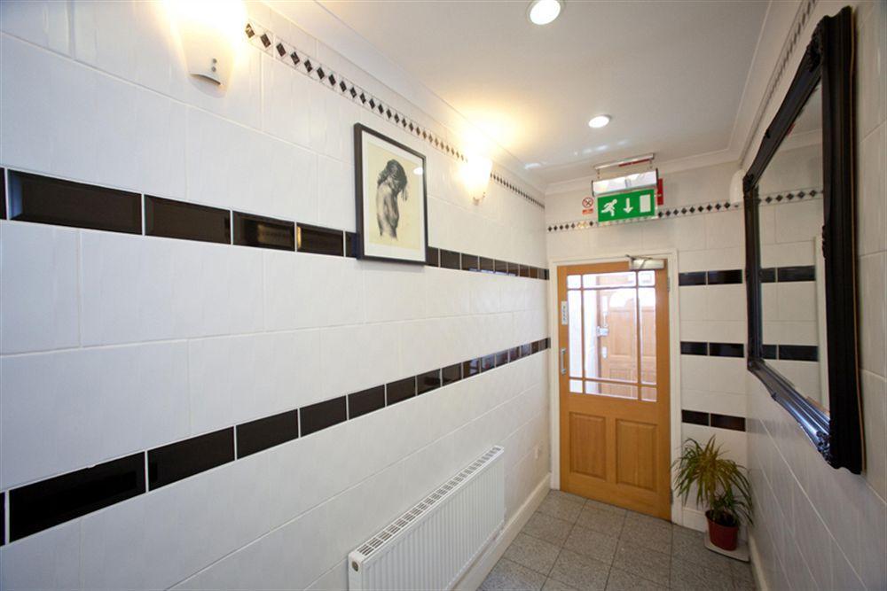 Milestone Apartments Лондон Екстериор снимка